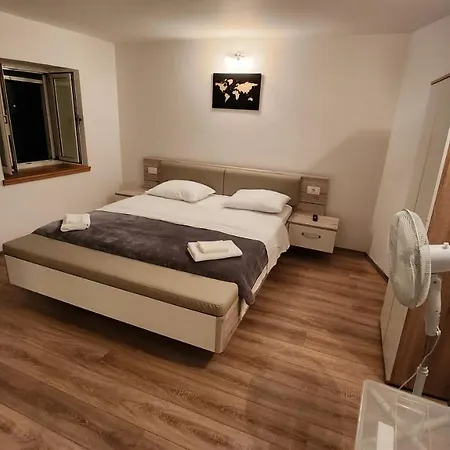 Apartment Live In Split